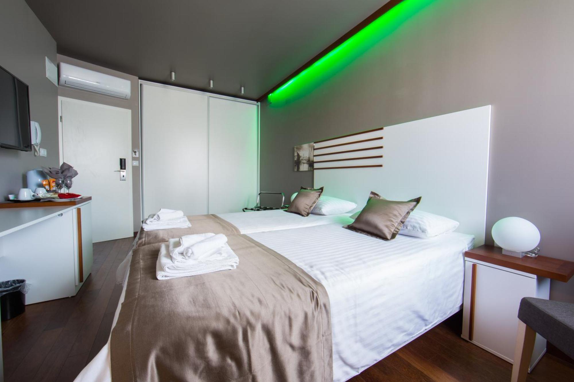 Luxury Rooms Silente Bacvice 1 スプリト エクステリア 写真