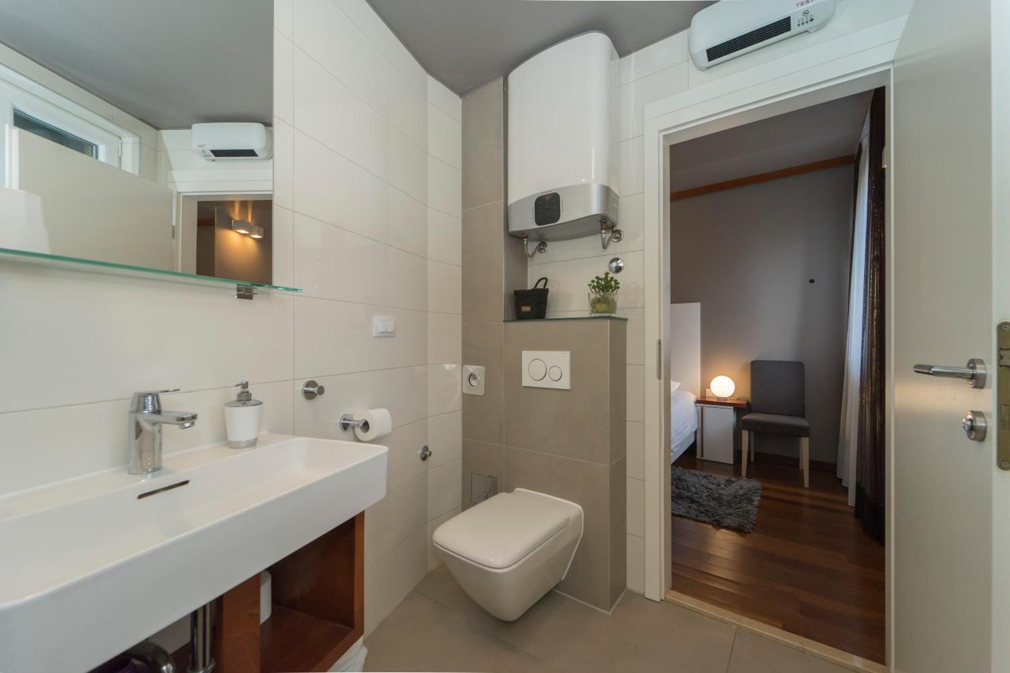 Luxury Rooms Silente Bacvice 1 スプリト エクステリア 写真